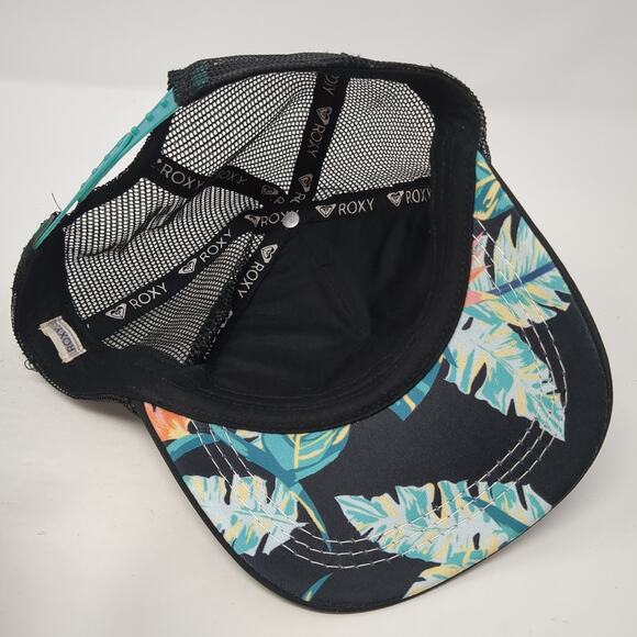 Roxy Snapback Mesh Back Trucker Hat Black One Size Logo Patch Outdoor - Picture 7 of 9
